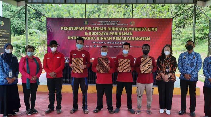Lapas Terbuka Ciangir Gelar Penutupan Pelatihan Budidaya Markisa Liar dan Budidaya ikan di Rutan Tangerang