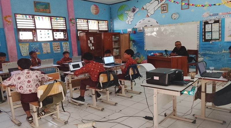 Antusiasme Siswa-siswi SDN Ciomas 1 Terlihat Tinggi dalam Pelaksanaan Tes Kemampuan Akademik (TKA).